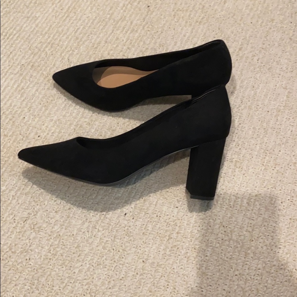 Heels - Picture 3 of 3
